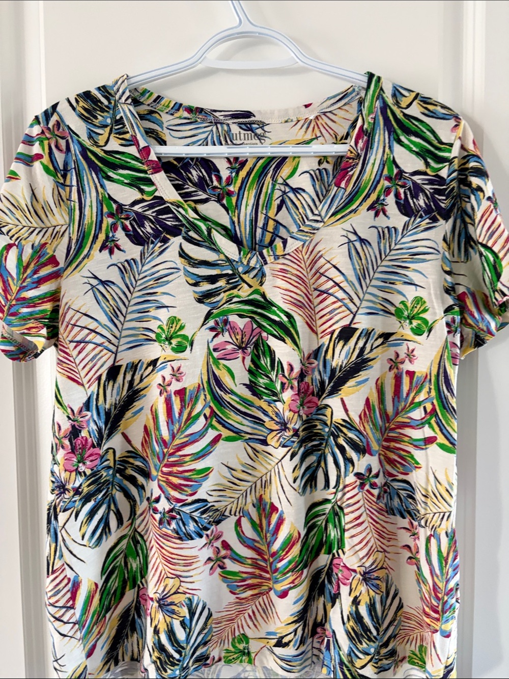Tropical Multicolor V-Neck Short Sleeve Top - Nutmeg